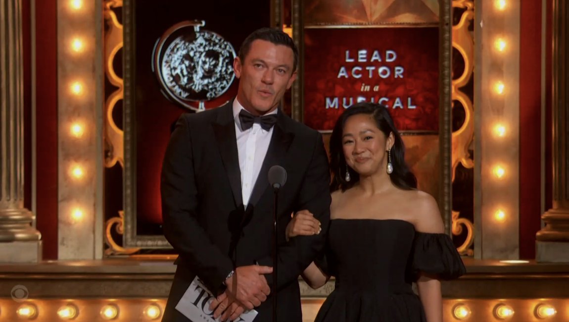 Stephanie Hsu '12 (BFA, Drama), Tonys presenter